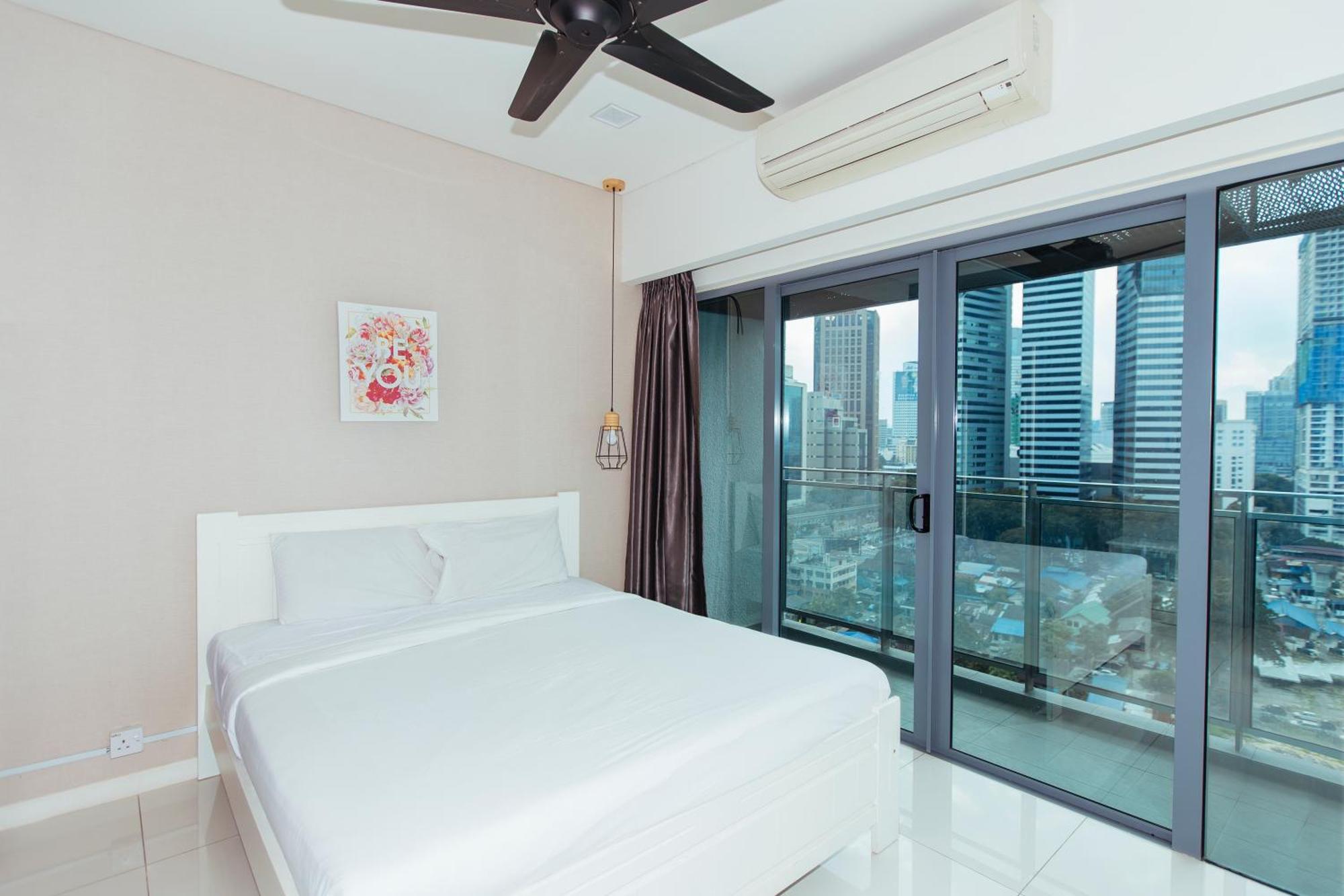 Summer Suites Klcc By Apartx 쿠알라룸푸르 외부 사진