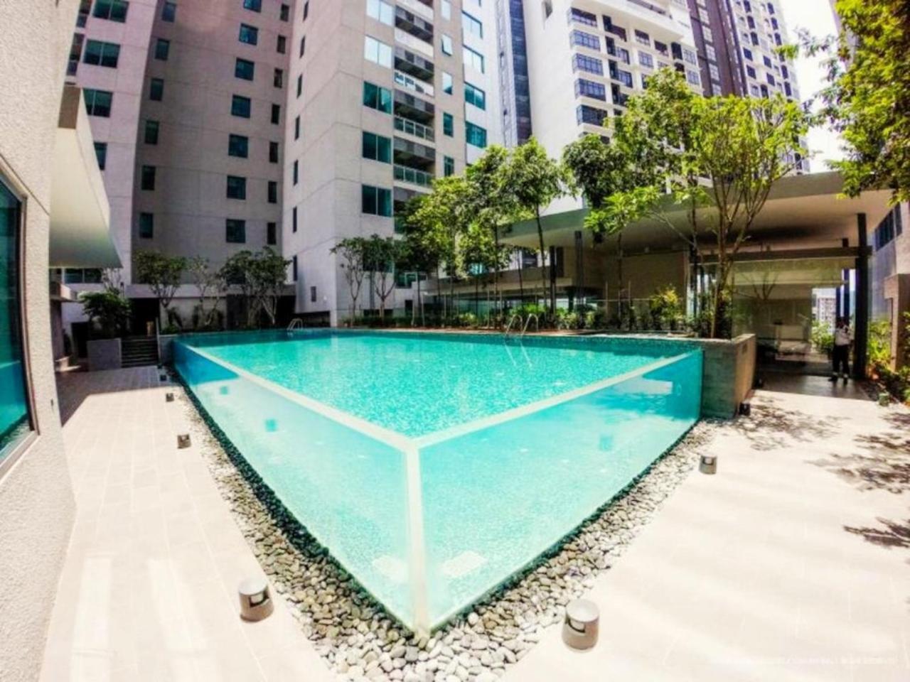 Summer Suites Klcc By Apartx 쿠알라룸푸르 외부 사진