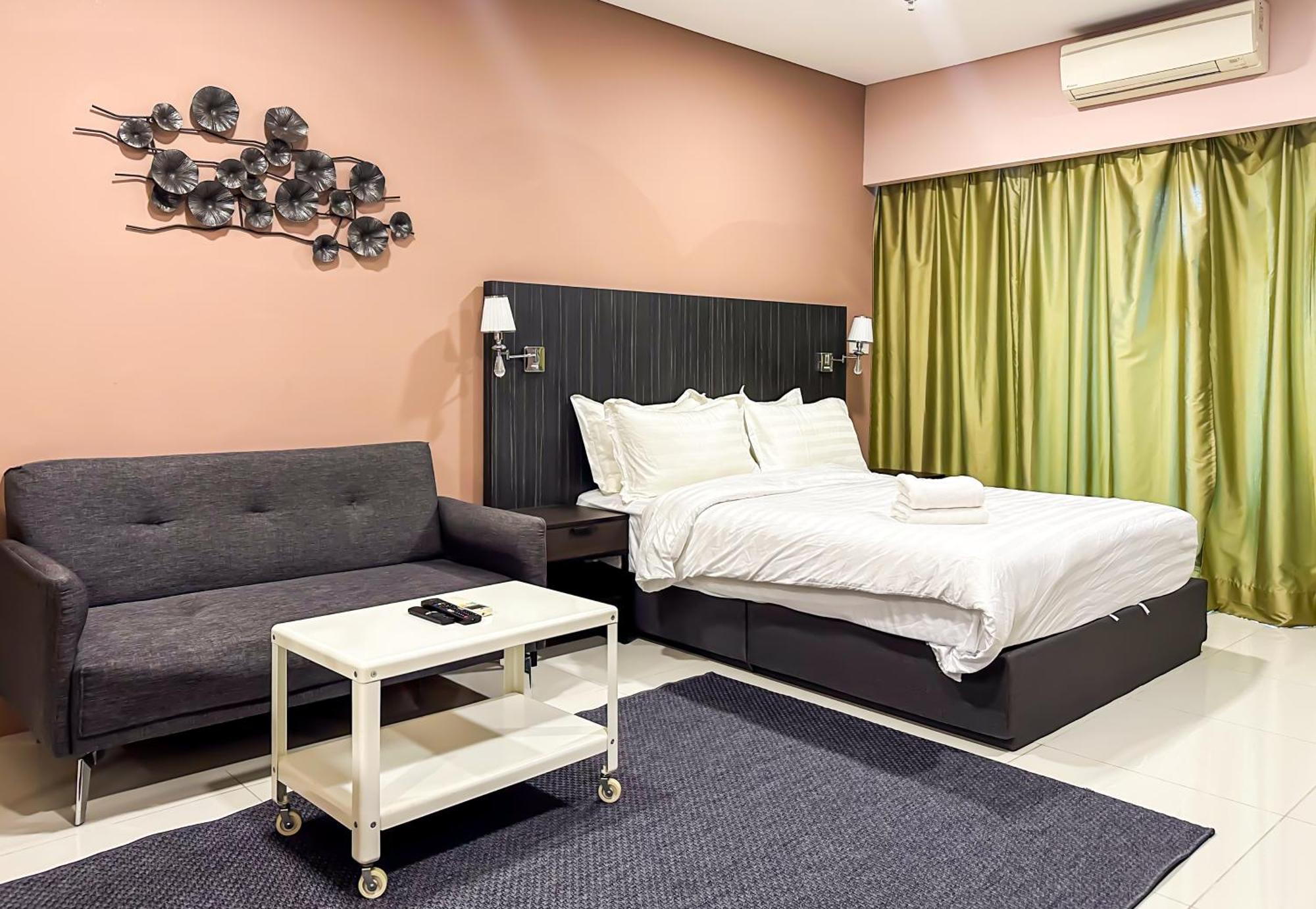 Summer Suites Klcc By Apartx 쿠알라룸푸르 외부 사진