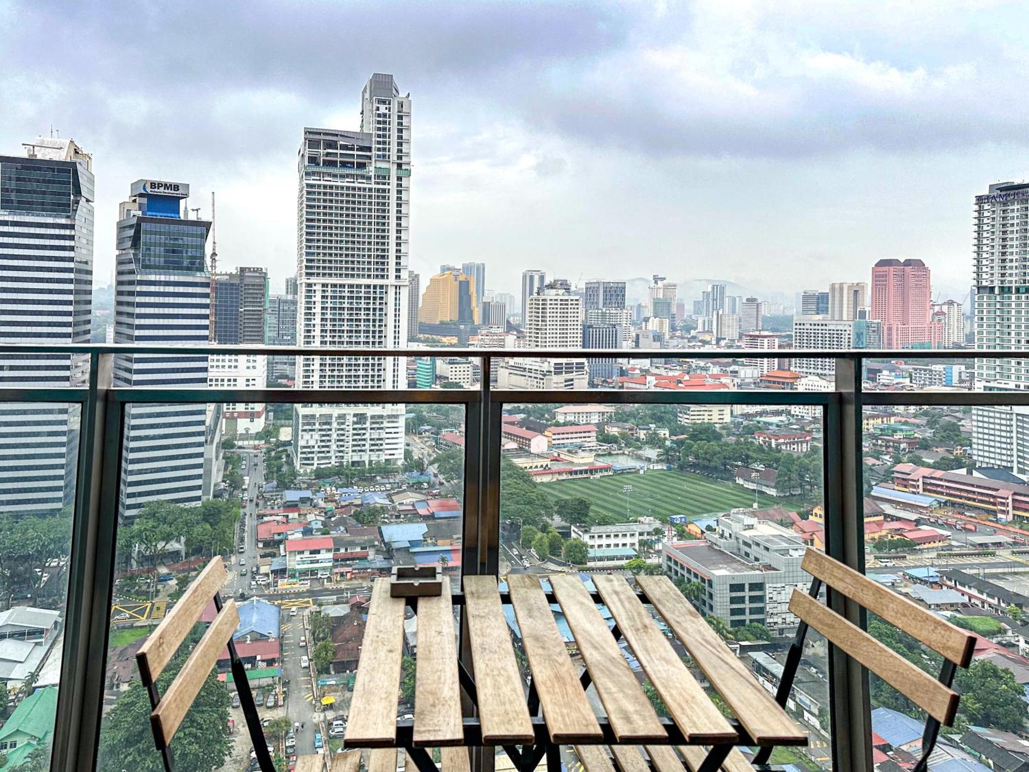 Summer Suites Klcc By Apartx 쿠알라룸푸르 외부 사진